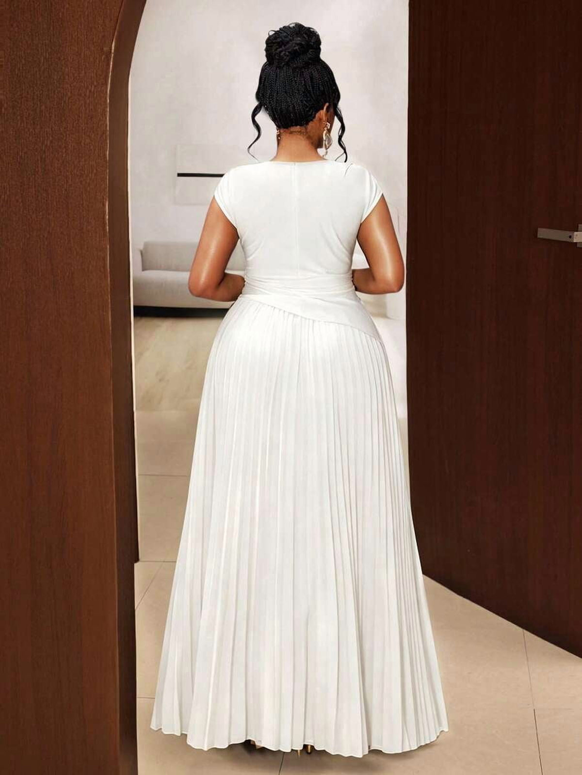 thumbnail image 2 of White Women Elegant Solid Color Pleated Round Neck Sleeveless Dress, 2 of 8