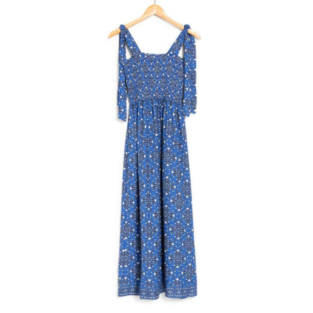 thumbnail image 4 of Max Studio Women's Tie Strap Smocked Bodice Floral Print Maxi Dress-Blue / S, 4 of 5