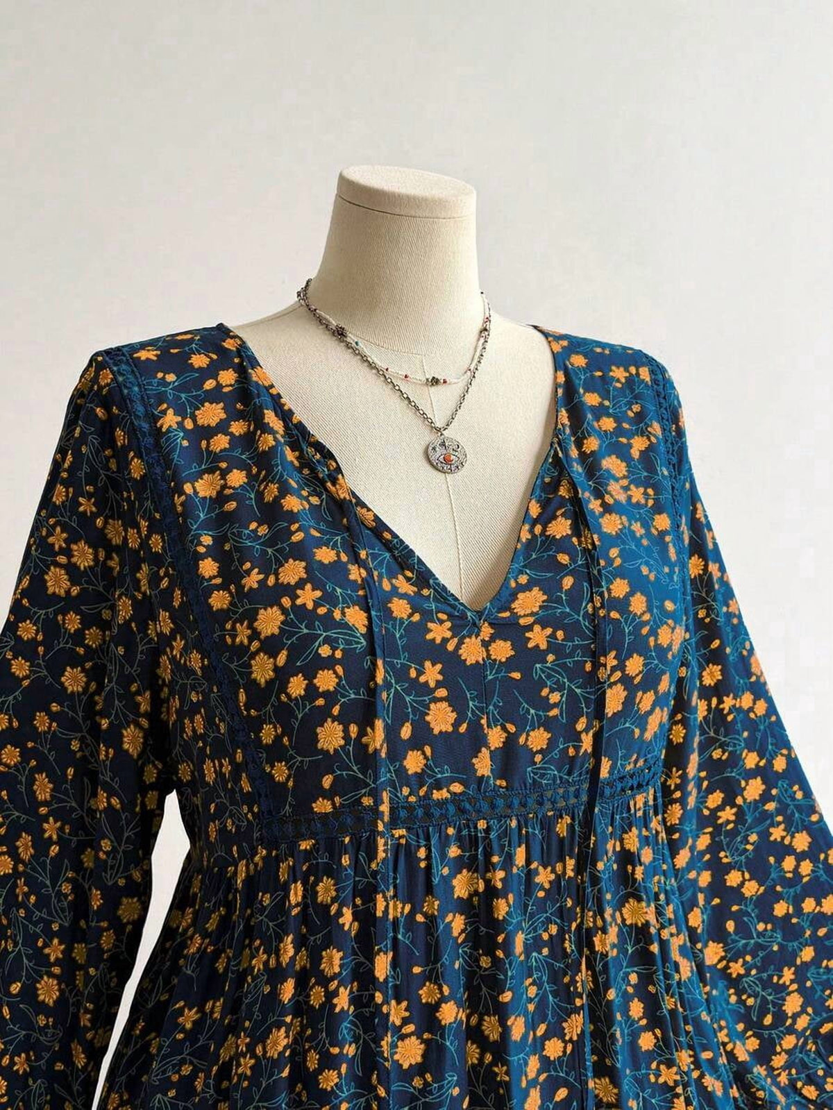 thumbnail image 6 of Dark Blue Plus Size Autumn Floral V-Neck Long Sleeve Tiered Maxi Dress, 6 of 9