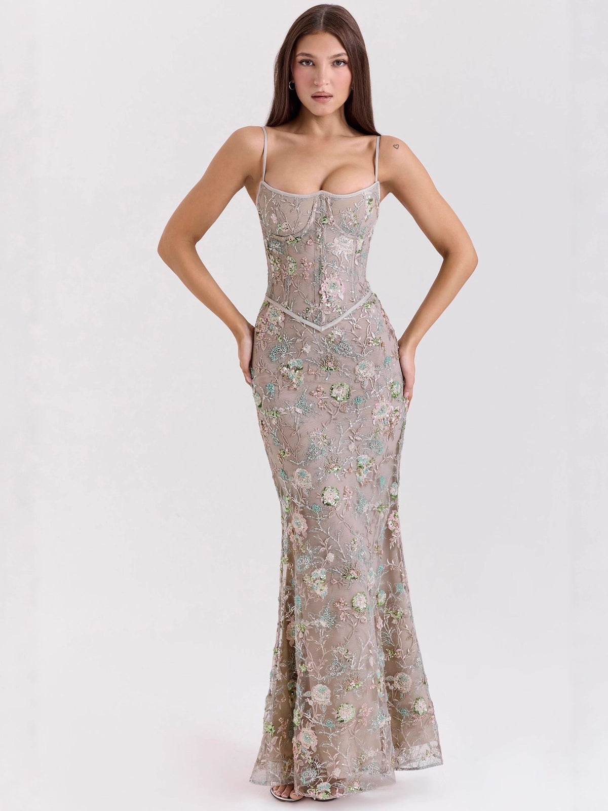 thumbnail image 5 of Elegant low-cut sleeveless sexy backless tie-waist dress for women, 5 of 5